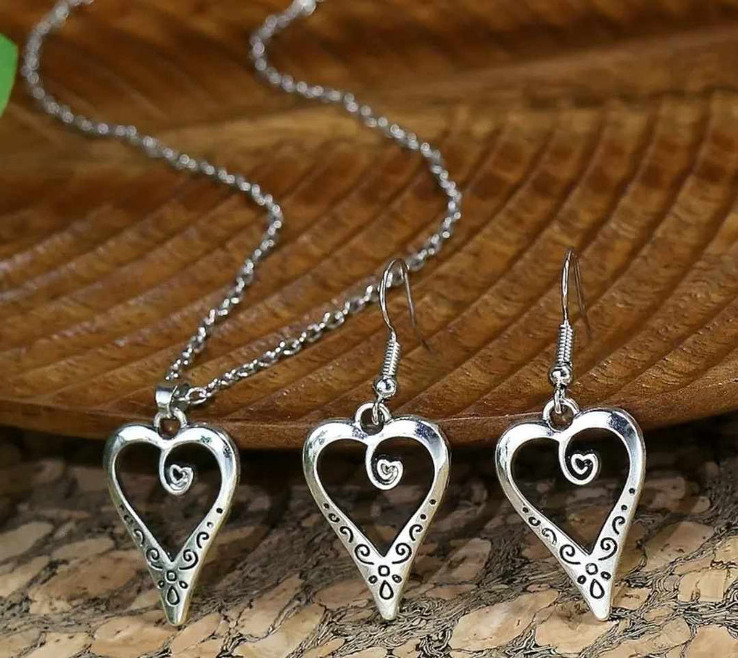 Vintage Heart Necklace/ Earring Set