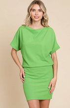 Load image into Gallery viewer, Dorman Short Sleeve Solid Dress
