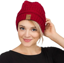 Load image into Gallery viewer, Chunky Knit Sherpa Lined Beanie
